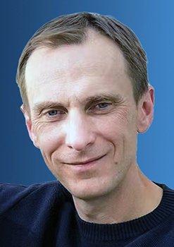 AI Expert Tomas Gorny of Nextiva.